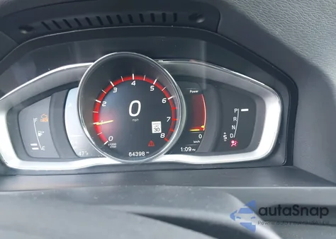 2018 Volvo S60 Inscription T5 Platinum z USA, uszkodzony, nr VIN LYV402TM1JB158640